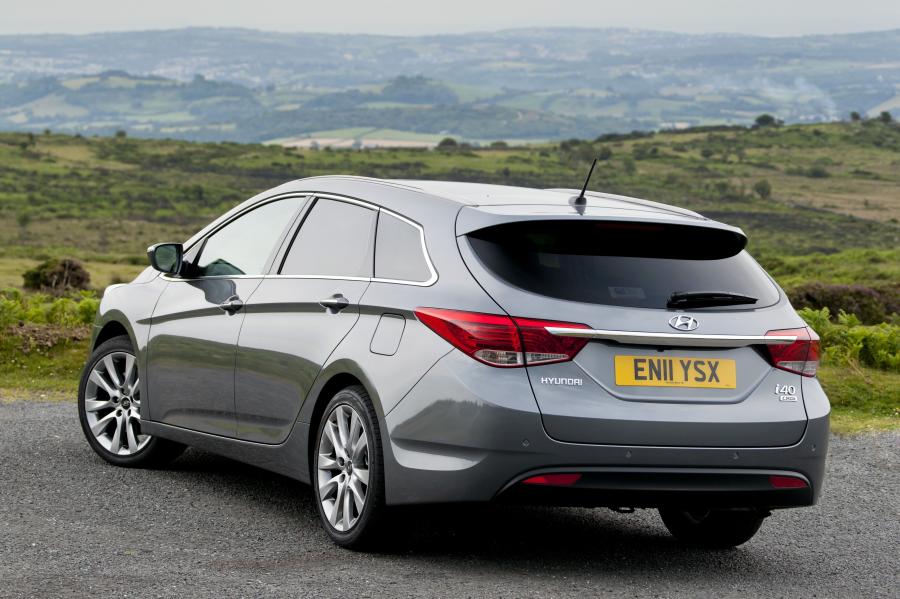  Hyundai i40 Station Wagon CRDi 2011 года  (UK) (фото 15 из 146)